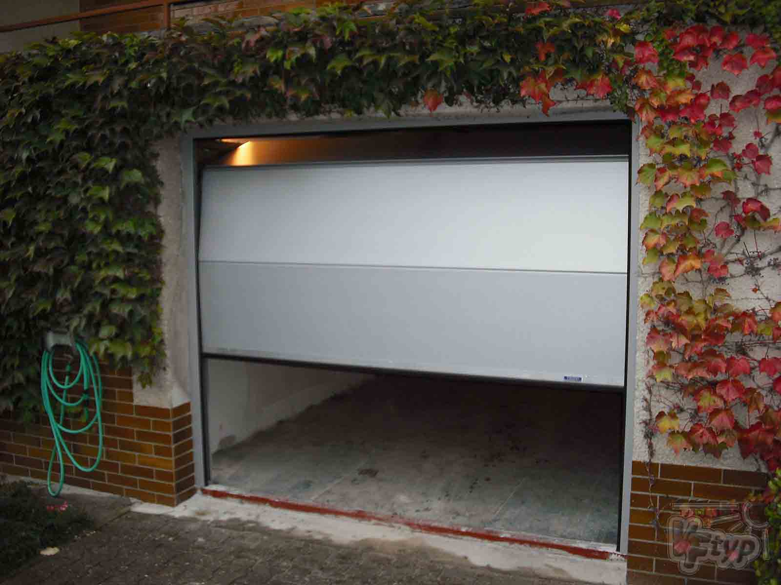Sekční garážová vrata - VFtyp